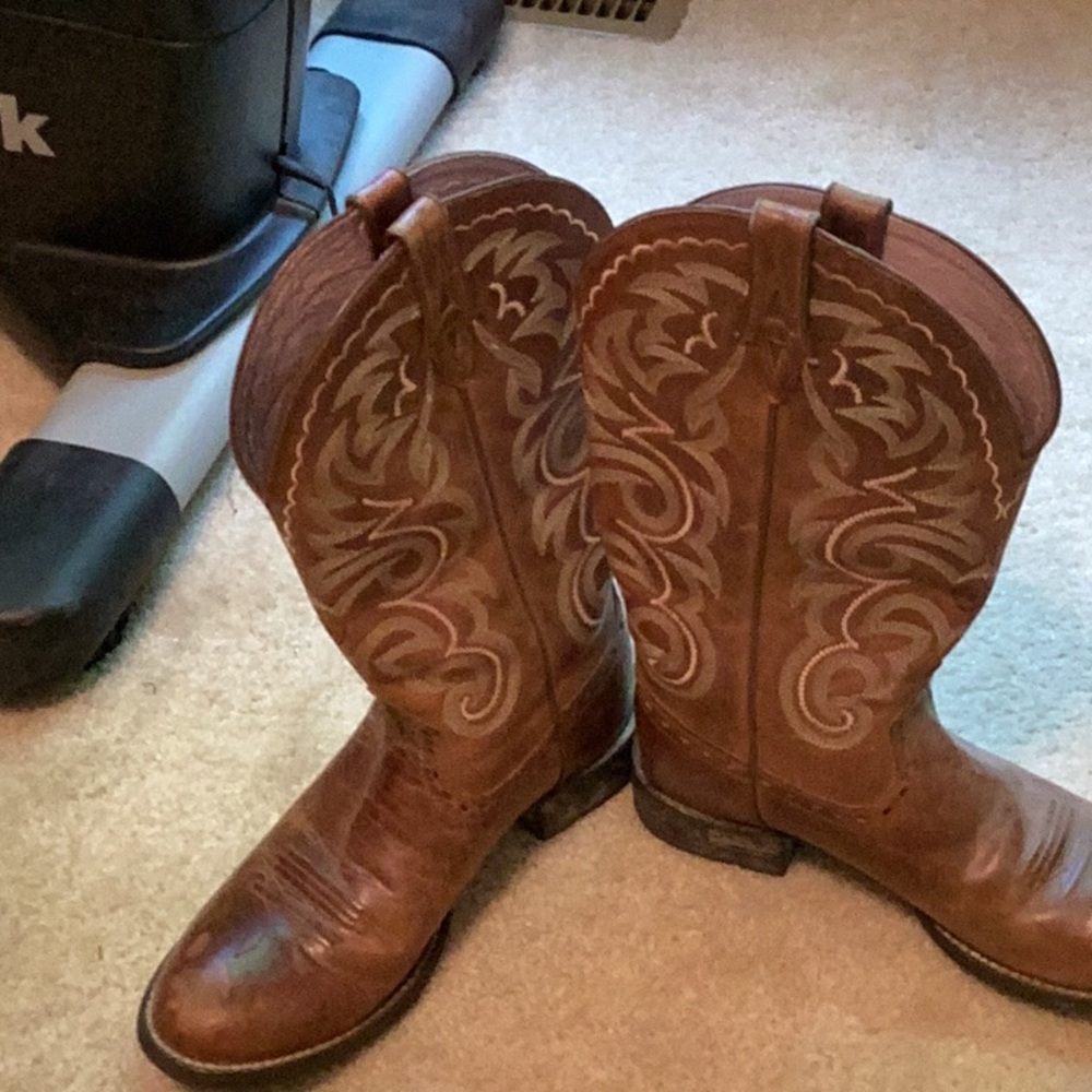 Ariana boots